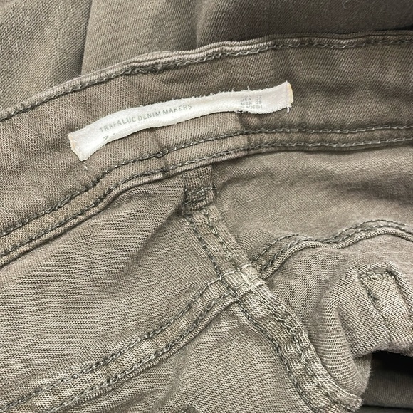 ZARA JEANS ! Army Green color! Size : 6! - Picture 4 of 11